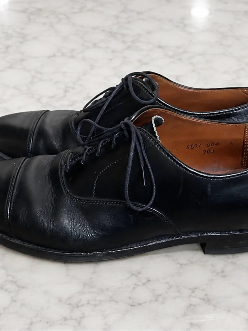 Alden’s Classic Black calfskin Cap-Toe Men's Dress Oxfords-size 10